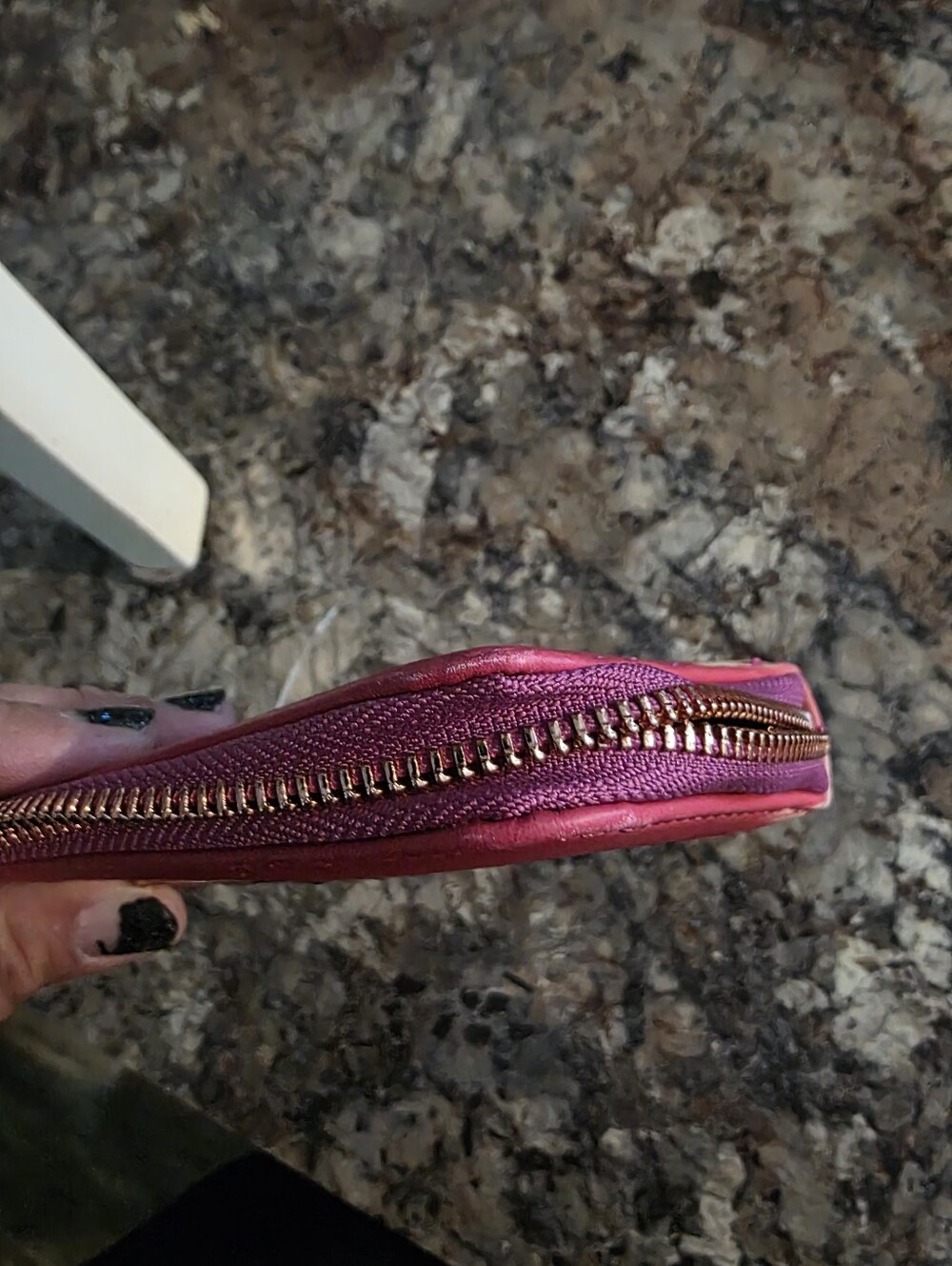 Loungefly Fuchsia Wallet with Cream Flame Detail- Goofy - Picture 7 of 7